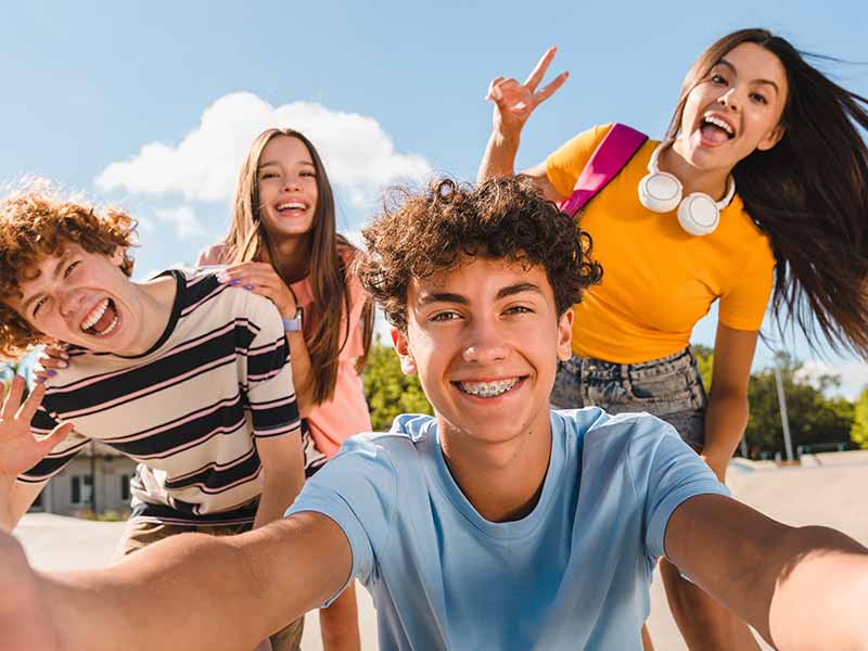 VanWest College English for Youth